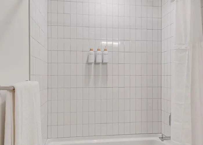 Wabash 4br - Pool Free In & Out Parking 4 Apartment